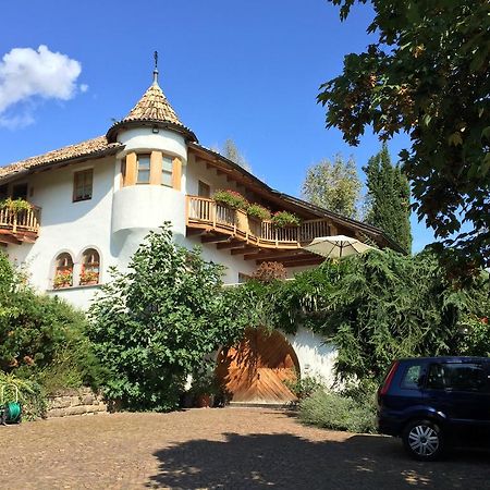 Ferienwohnung Platzlhof Eppan an der Weinstraße Zimmer foto